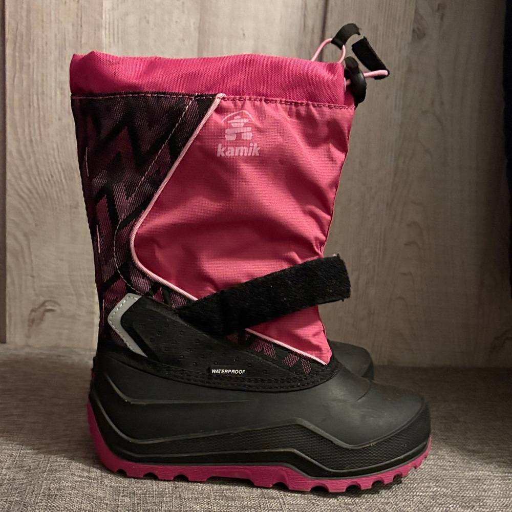 Kamik Fuchsia and Black Kids' Boots